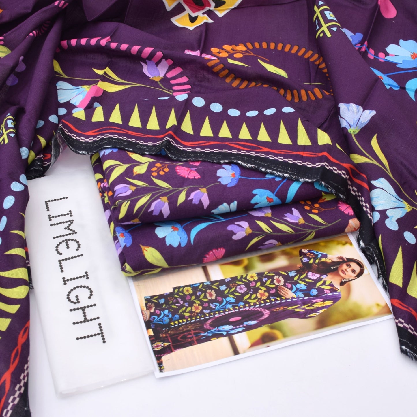 LIMELIGHT – Khaddar All-Over Printed Unstitched 3-Piece Suit